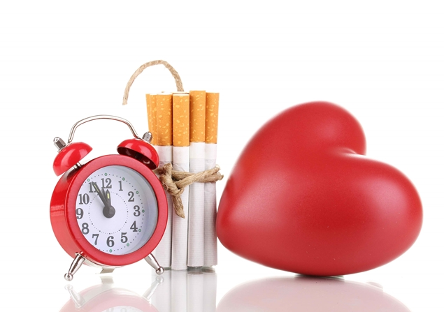 Hút thuốc lá quá nhiều có thể là yếu tố nguy cơ gây suy tim.webp